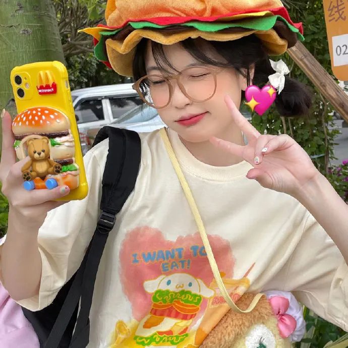 睡沙发的人